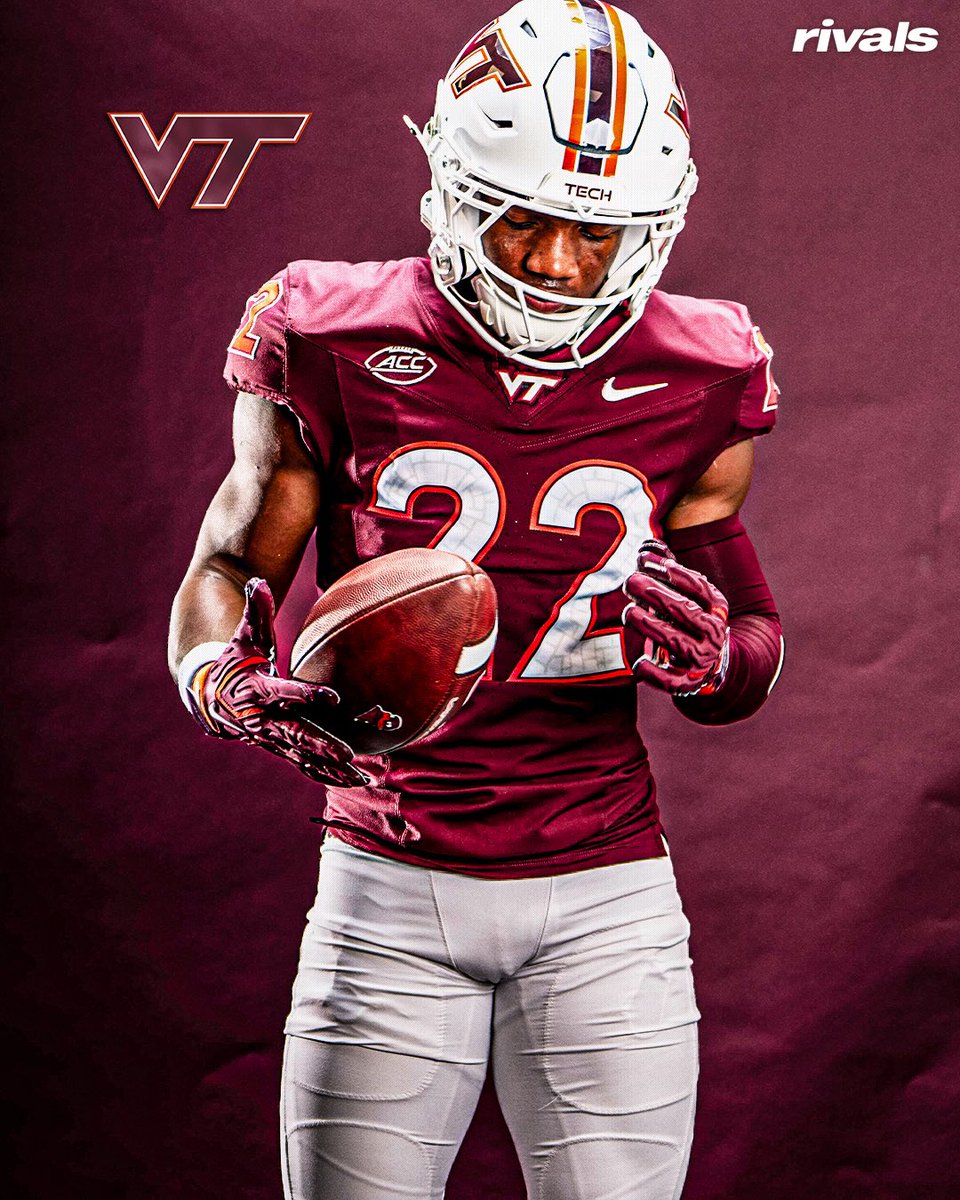 Rivals's tweet photo. Virginia Tech and James Franklin are emerging for 4-star RB JP Jones-Priest after his official visit, @samspiegs reports🦃

“They set the bar pretty high.”

Read: https://t.co/5MKIC41QFS https://t.co/5moBis4thB