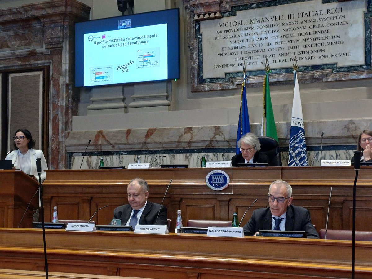 LaboratorioMeS's tweet photo. La prof.ssa Milena Vainieri, responsabile del #LaboratorioMeS, è intervenuta oggi come discussant alla presentazione del “Profilo della #sanità. Stato di salute del Sistema Sanitario in Italia”, promossa a Roma da @cnel_it: https://t.co/yuKBCDjMEb https://t.co/cwQwAkZDSs