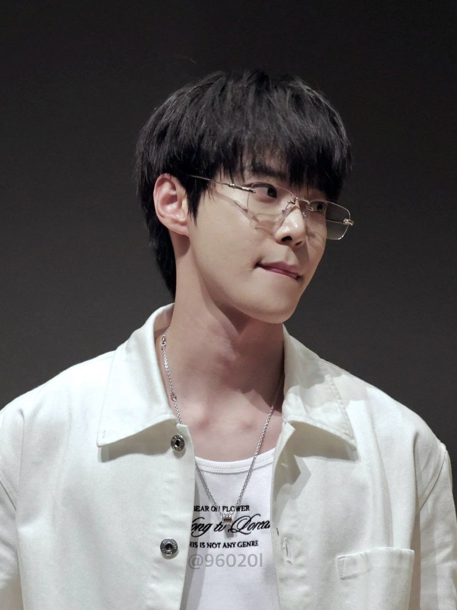 유링 (@doyouring) on Twitter photo 