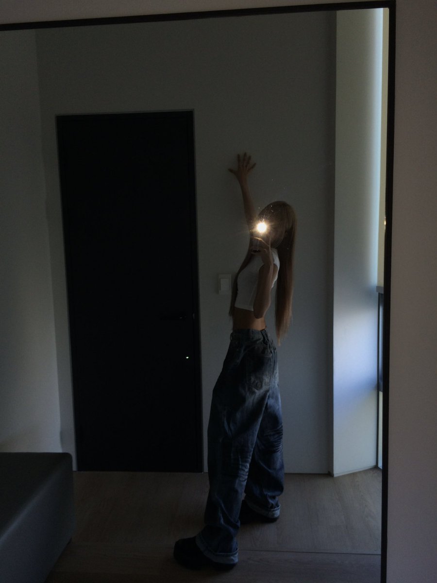 [izME📮]

simple👖

#izna #이즈나
#CHOIJUNGEUN #최정은