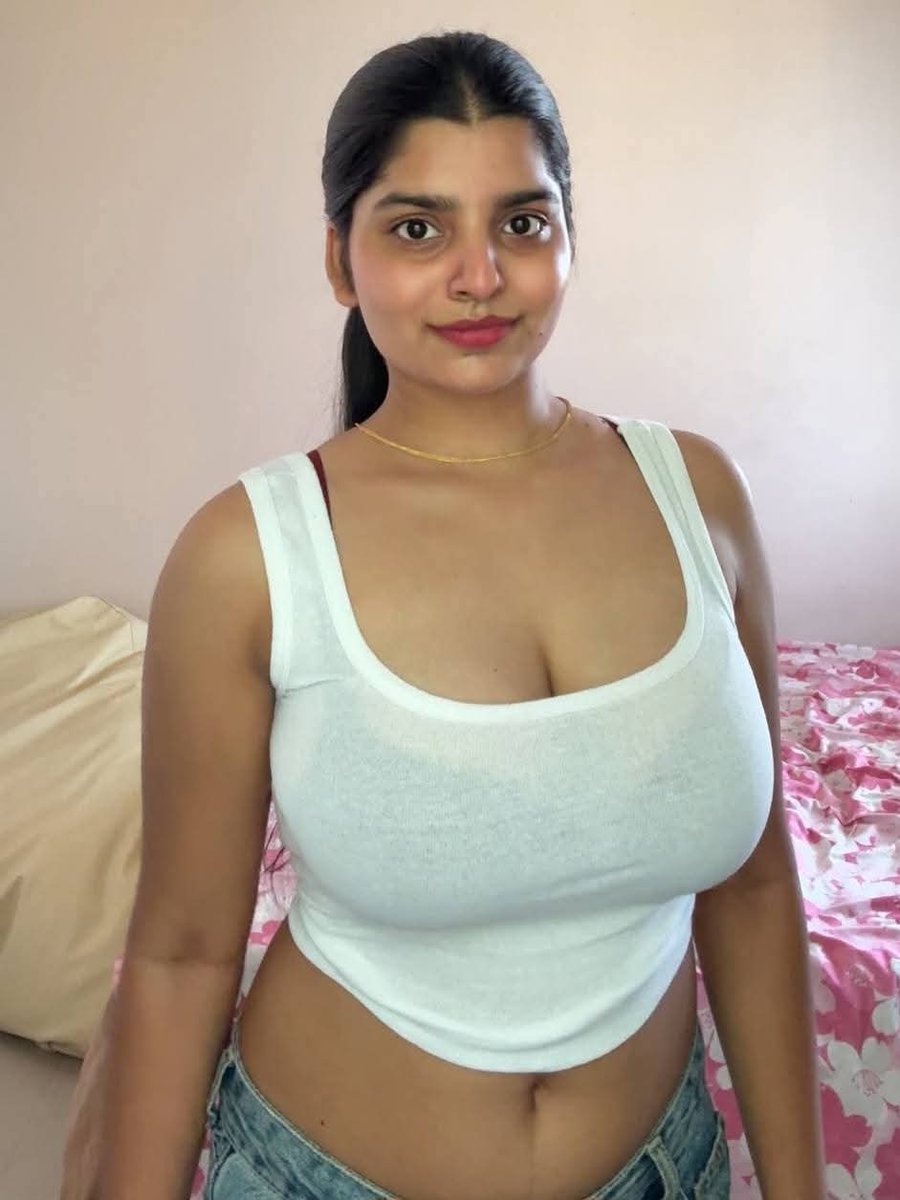 freaky_boyofl's tweet photo. Look at her body structure uff 🥵🔥 peak https://t.co/1sGMcOgEXi