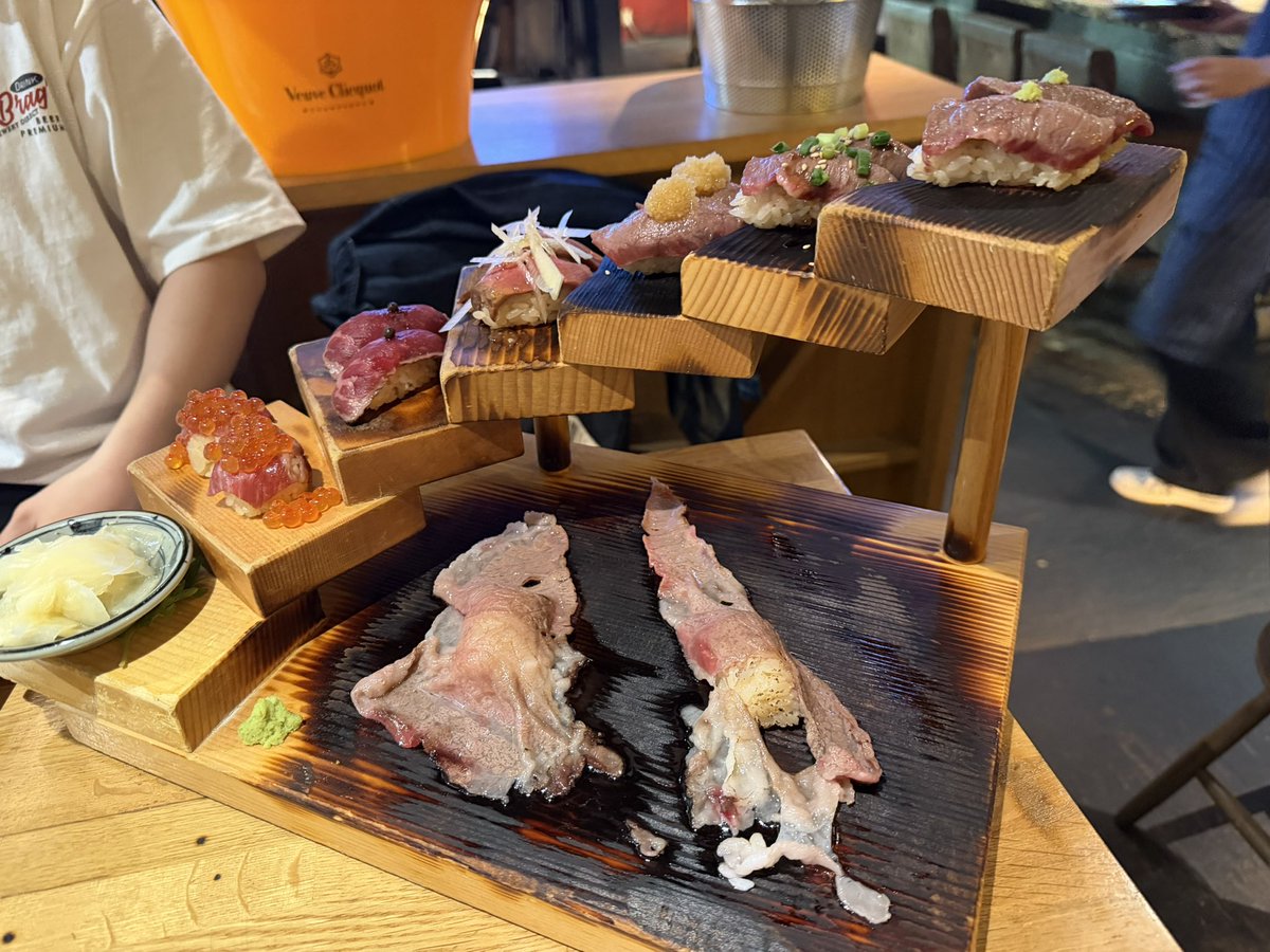 tyama04ls's tweet photo. 体調悪いけど、頑張って色々食べた！焼肉とかは写真撮り忘れた！北海道最高 https://t.co/5qUmpsAAqm