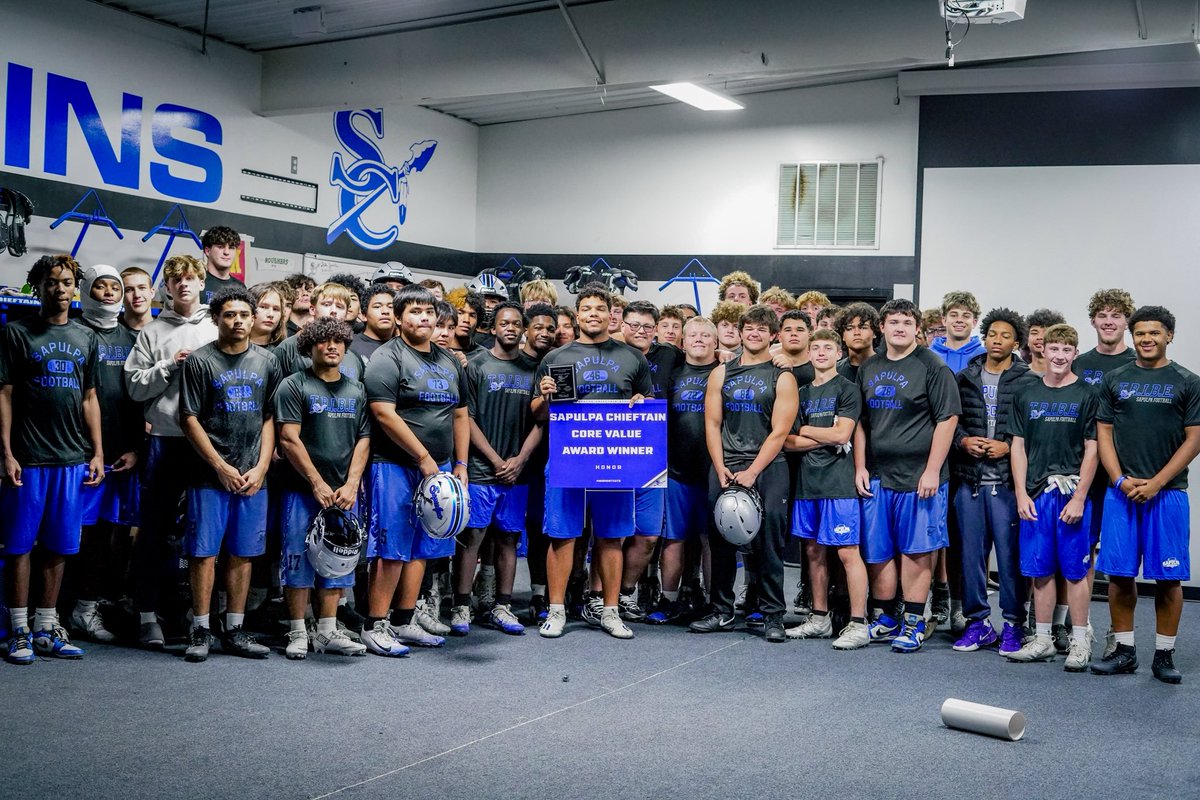 ChieftainAth's tweet photo. Congrats to football Junior KAM GEORGE on being named the HONOR  #corevalue award winner!

Thank you to TierOne Lawn and Landscape for sponsoring this award!!

#onamission https://t.co/tlLcX0FihM