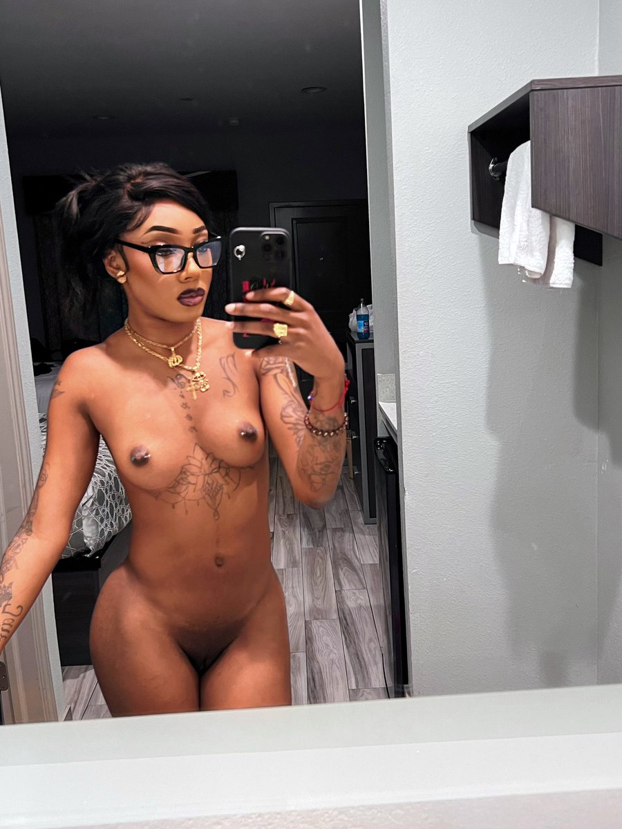 Che1817336's tweet photo. Would you obey me?💦
#sexiest #letmesuckyourdick #freak #sexy https://t.co/jLyn0tXYAB
