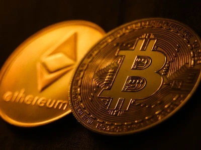 jflex00's tweet photo. While everyone’s watching #Bitcoin run to $80K, a bigger problem in #DeFi just quietly fixed itself 🧵🛠

Borrowing stablecoins like #USDT and #USDC on Aave?

It now costs 5% or less in annualized interest.

Last month, after the KelpDAO hack, that number was 13–14%.
#BTC https://t.co/GQlRUvrsml