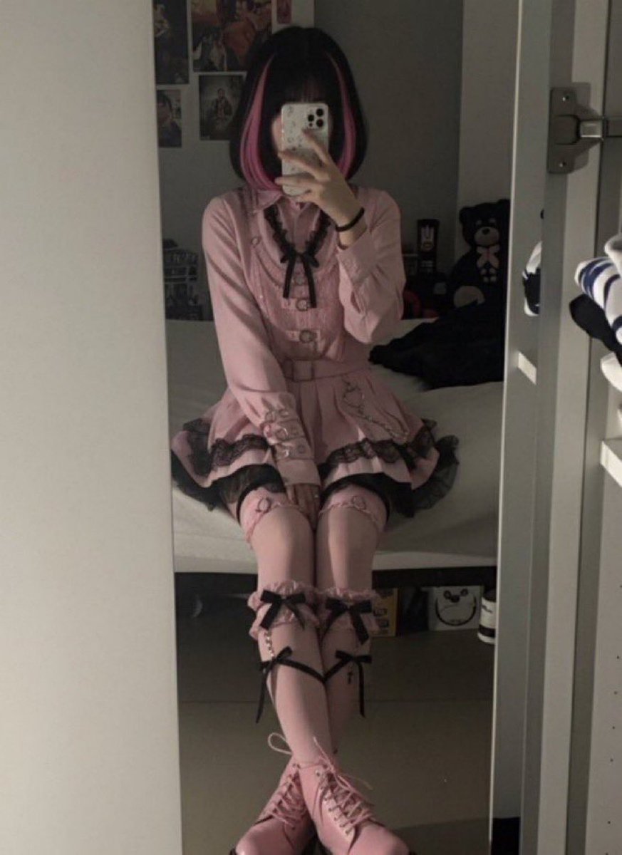 LaviniaSha4038's tweet photo. 1人でしてるところ送りつけたいっ

#いいねでDM #裏垢男子と繋がりたい https://t.co/qpf8g3OIie