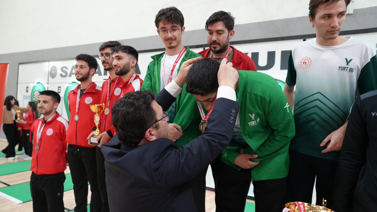 SakaryaKYGM's tweet photo. Final müsabakaları sonunda dereceye giren sporcu ve takımlara ödülleri KYGM Genel Müdür Yardımcımız Ali Özdemir ve İl Müdürümüz Cemil Boz tarafından takdim edildi. https://t.co/ngFGkky4W0