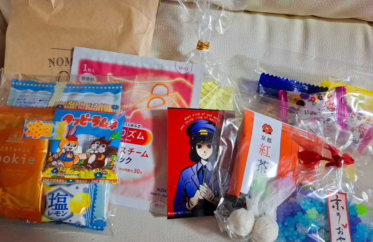 arara_sass's tweet photo. 改めまして本日はありがとうございました～🎶グッズ、かわいいってたくさん言ってもらえて嬉しかったです😭
差し入れもありがとうございました🐶💓 https://t.co/JoXtAPr0M5