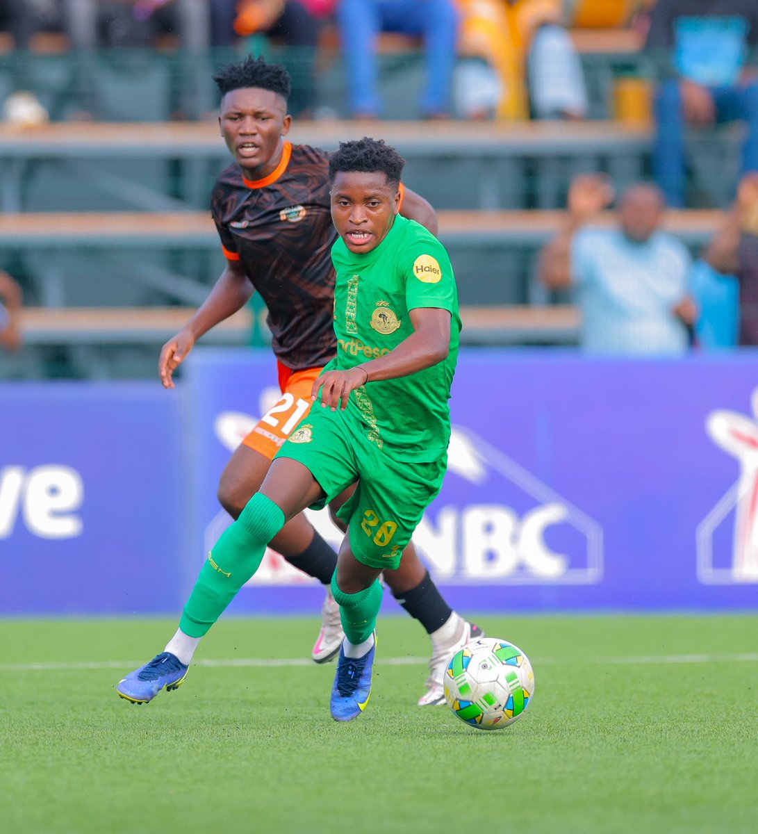 30’| #NBCPremierLeague

KMC FC 0🆚0 Young Africans SC 

#TimuYaWananchi
#DaimaMbeleNyumaMwiko