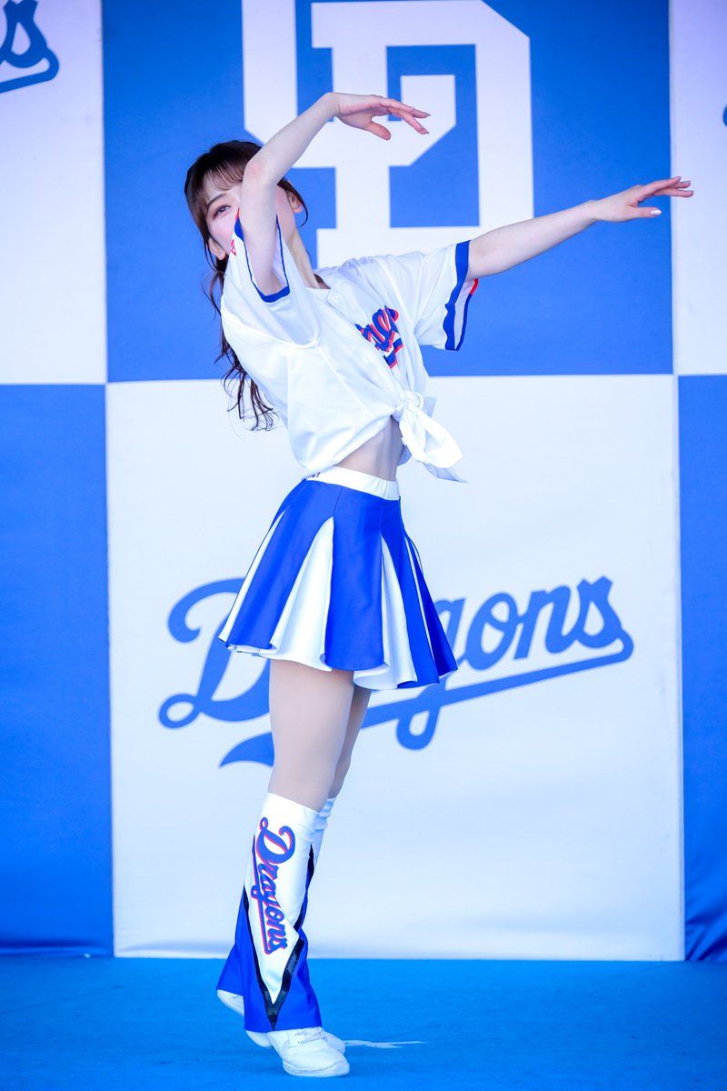 FEdays758's tweet photo. 見とれてしまう
#チアドラゴンズ #MEI さん https://t.co/IU8sansNmb