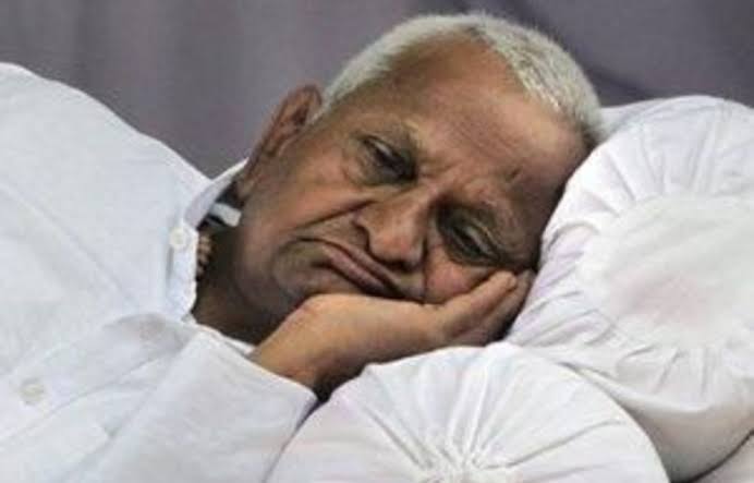 roflnaidu's tweet photo. @akashuchani08 Has your illegitimate father ever questioned modi? https://t.co/Zubx6usXFF