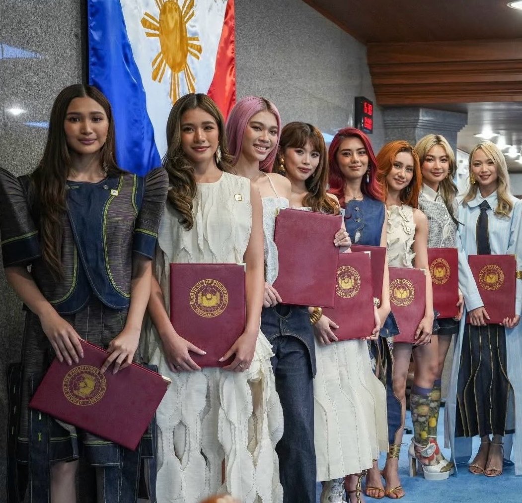 THESIS DEFENDED HAHAHAHAHAHAHAA

Congratulations girls!