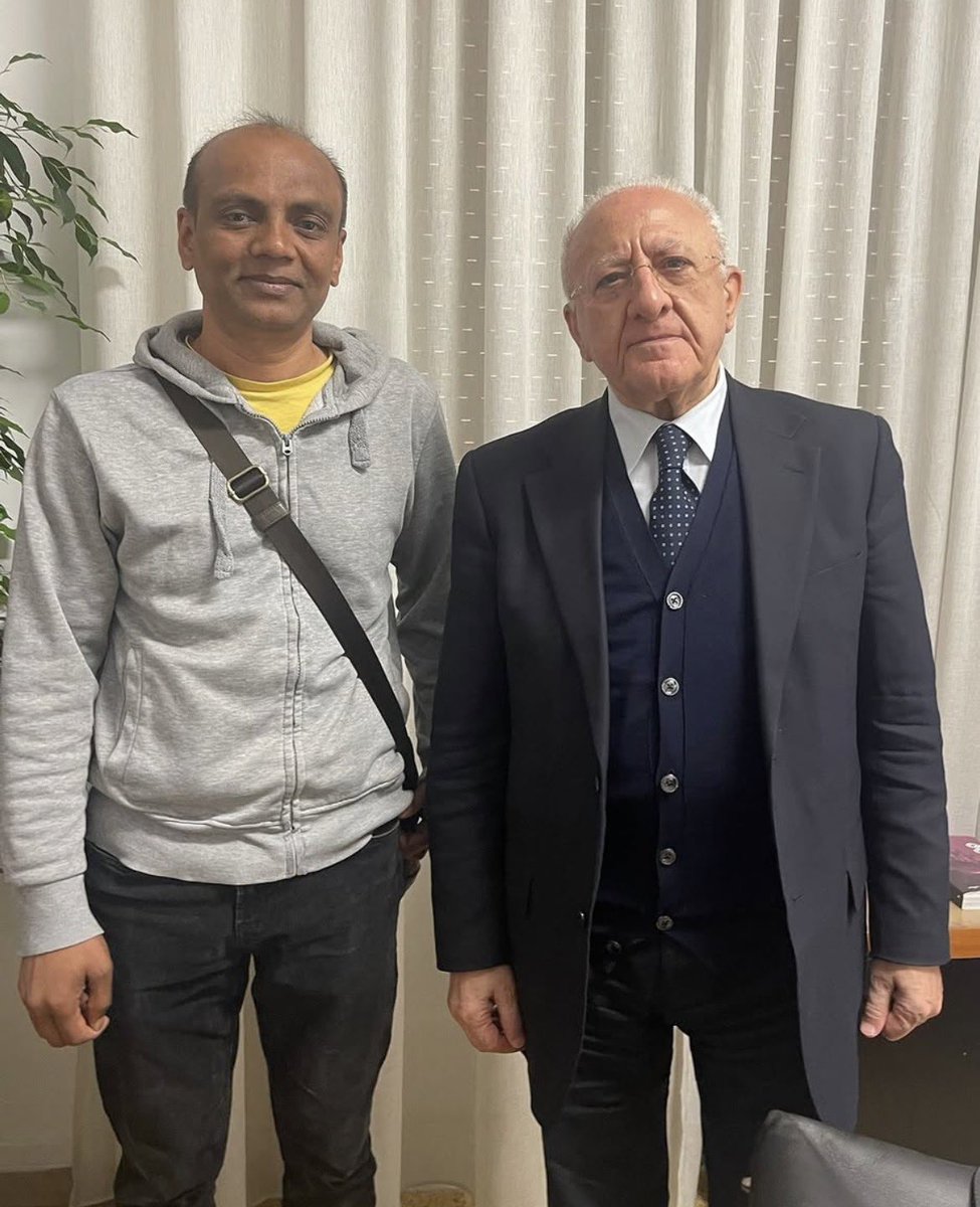 radiocitta's tweet image. Da un lato il miglior sindaco possibile per la città di Salerno, dall’altro Vincenzo #DeLuca