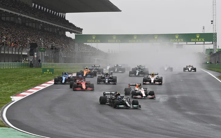 Nachez98's tweet photo. 🚨  ÚLTIMA HORA 🚨

💥 La FIA se plantea ADELANTAR el regreso de Turquía a finales de ESTE AÑO

⬇️ Si fuese necesario modificar el calendario en otoño, Ben Sulayem desvela el plan:

⏩ "En lo que respecta a Qatar, se podría posponer y aplazar todo una semana"

⚠️ "Si eso no funciona, podríamos añadir Turquía este año, siempre y cuando la homologación y el resto de los requisitos estén en orden"

📰 RN 365