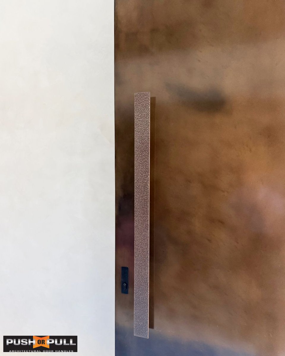 pushorpullau's tweet photo. Every surface tells a story.
The Maximus Handle — redefined in a custom Dior finish.
.
Made in Australia.
Send us an email to enquire. https://t.co/4V9afQuHgb