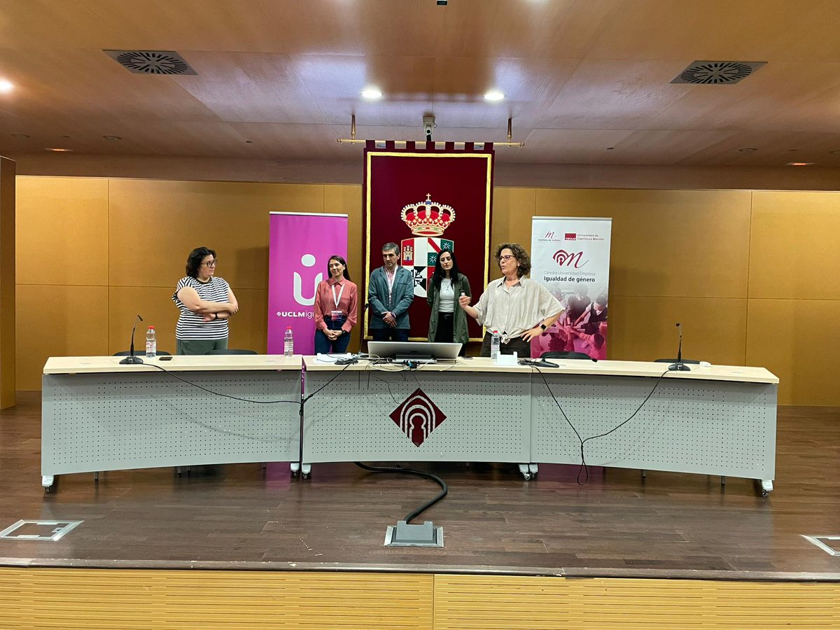 esiiab's tweet photo. Compañer@s de la @esiiab @uclm_es participaron en la II Jornada STEAM ASPIGA-UCLM para visibilizar el papel de las mujeres en la ciencia y la tecnología. 

👏👏👏👏

Más información: https://t.co/n8RazeirvL https://t.co/daG6VfPVMk