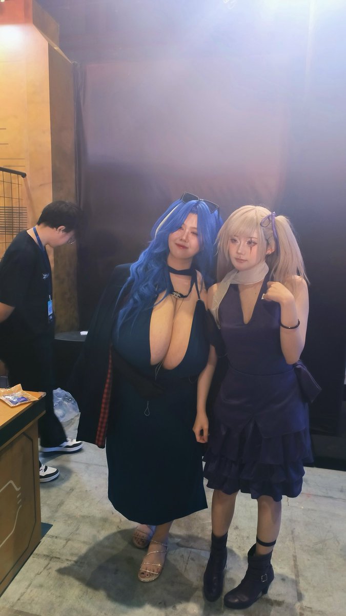 一些返图。收到了返图才发现好高的莱娅姐啊 https://t.co/xeeYCod8GC