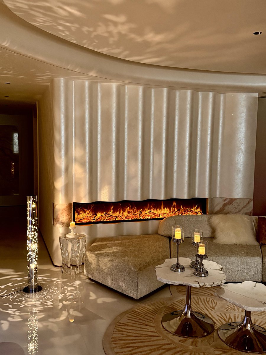 MinglanWen's tweet photo. Some lights illuminate a room.
This one transforms it.

Butterfly shadows dancing across the walls…
Warm reflections moving with every angle…
A space that feels soft, cinematic, and unforgettable.

This isn’t just lighting.
It’s an atmosphere. https://t.co/TgK17eCZZC