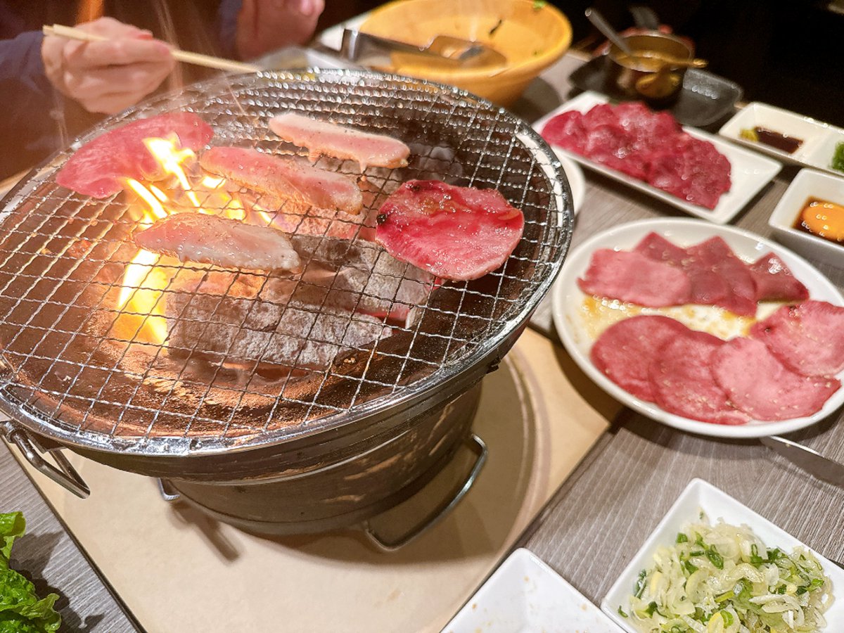 Post by おもち on X: 肉ー！！！
