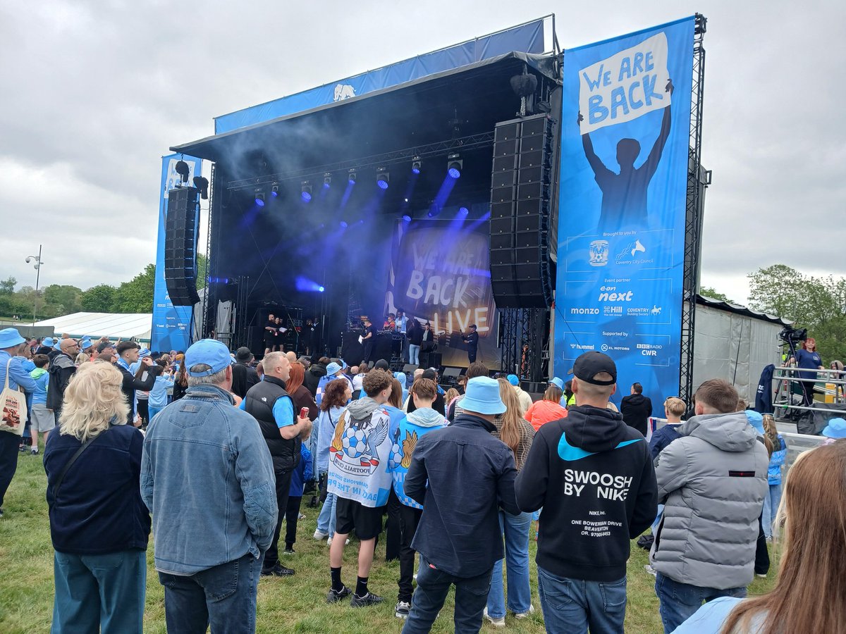 simongibson11's tweet photo. Great day out at We are back live! Great music, atmosphere and see players with trophy. Fantastic to see since supporting from Premier league to league 2 and back! #pusb https://t.co/XEJFNt8ai6