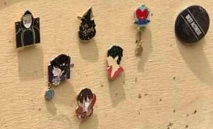 I was scrolling thru media photos from the tribute for Alyssa Alano yesterday. What caught my attention were her enamel pins -- which included Tata, Taehyung, and an "I'm Fine" pins 🥹

Justice for Alyssa and Toboso 19!