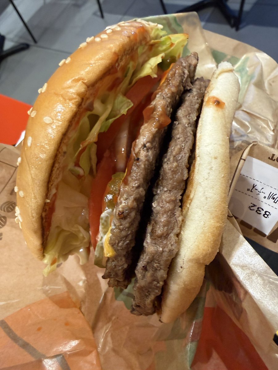 館長 tweet media