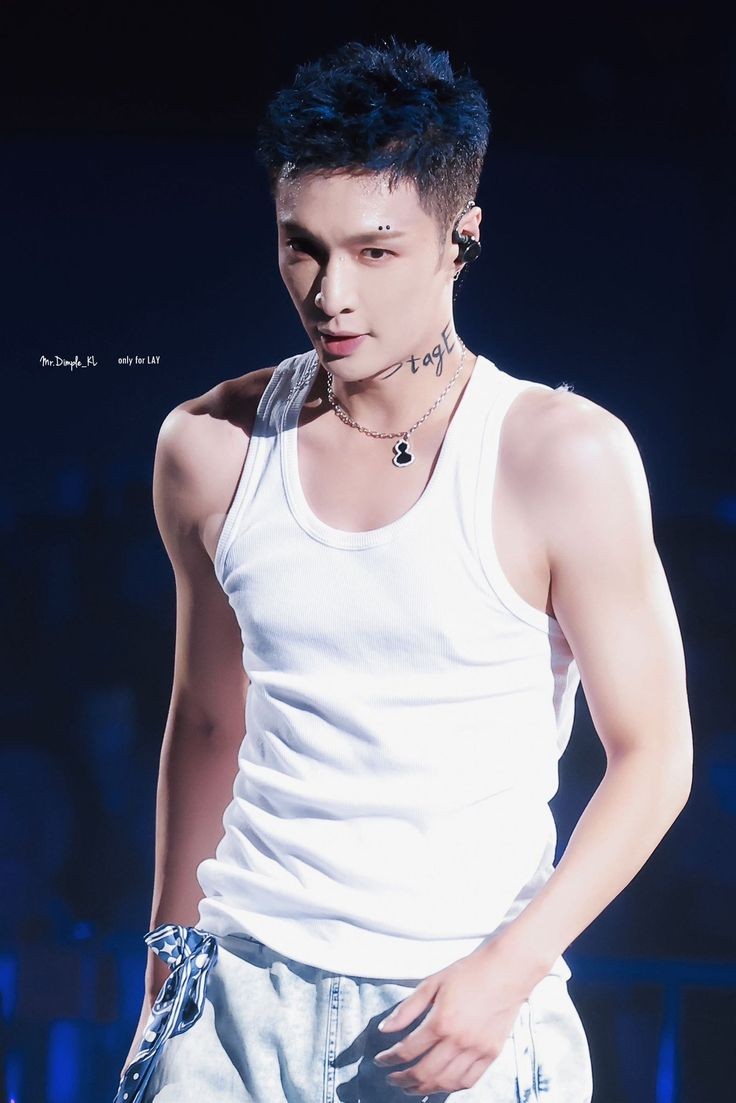 Yixing Thirst Traps tweet media