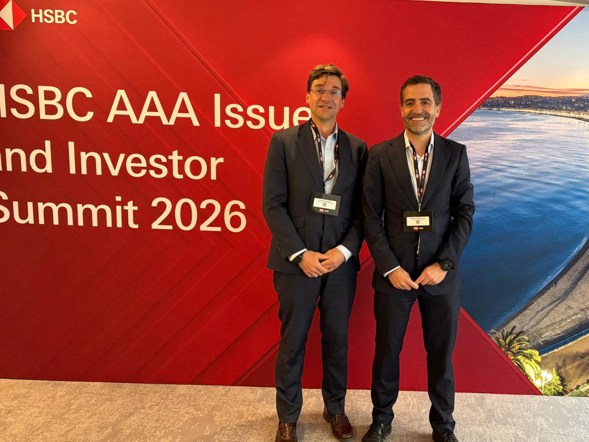 HaciendaCMadrid's tweet photo. 🌍 El director general de Política Financiera y Tesorería, @rrobledot, participa en el @HSBC AAA Issuer &amp; Investor Summit 2026, un gran foro internacional con +50 emisores públicos y +50 inversores globales.

📈 Madrid destaca por su baja deuda y mejora de @FitchRatings en 2026. https://t.co/DCyXZbGvro