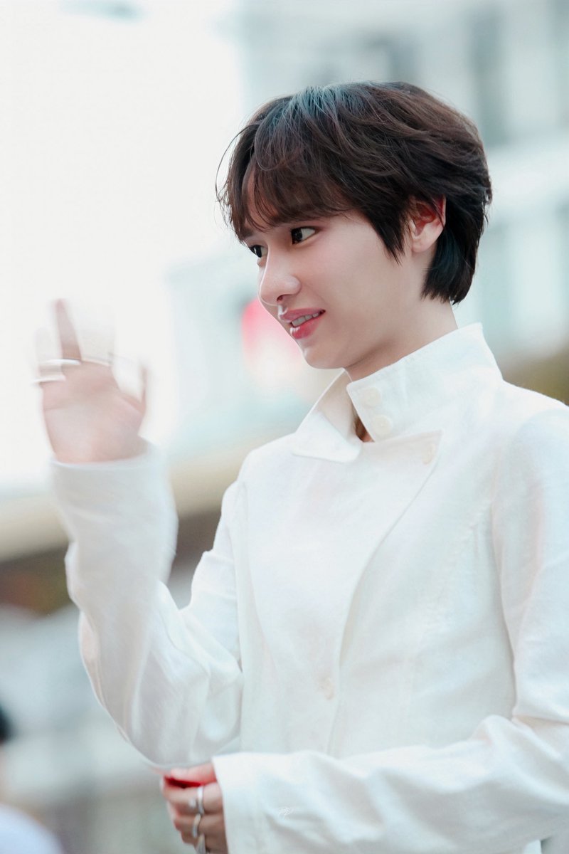 patchappla's tweet photo. Say น่า ! Say รัก !
น่ารักกับเธอคนเดียว ~

OFFGUN BRIGHT UNLOCKED
#MelabodyxOffGun
#กันอรรถพันธ์ #GunAtthaphan https://t.co/hiNqYtr1A7