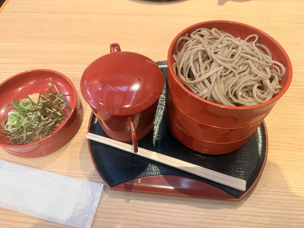 よしめん tweet media