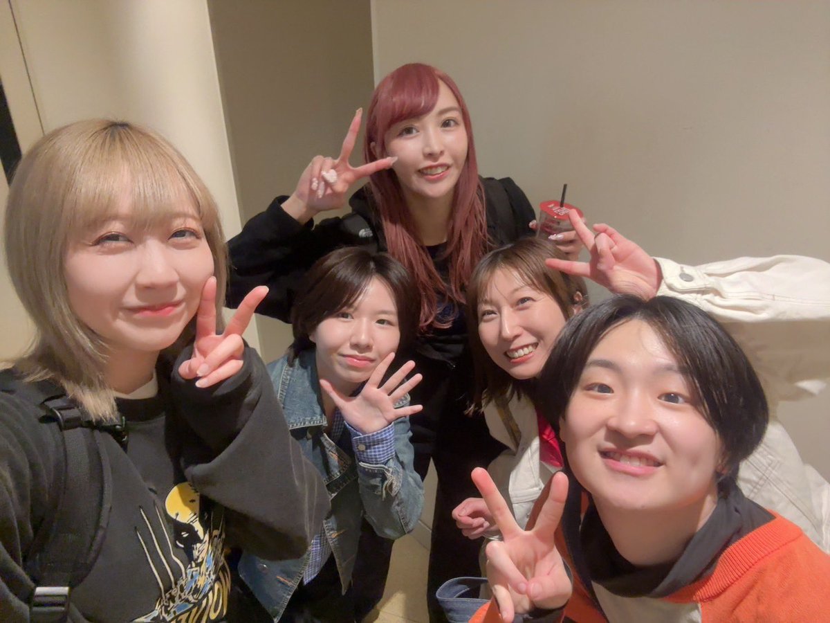 Shiny_2012's tweet photo. ご予約ありがとうございます✨

フェスタに向け
エンタメナンバーのリハーサルも昨日よりスタートいたしました🌟

皆さまにお会い出来ることを
楽しみにお待ちしております☺️ https://t.co/apH5u2nVxH