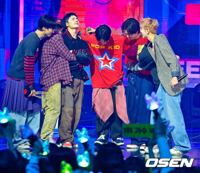 Our NEXZ boys first ever win on a music show, thank you for working hard🔥🥹

#NEXZ1stWin #Mmchk1stWin
#NEXZ #Mmchk #NEXZ_Mmchk