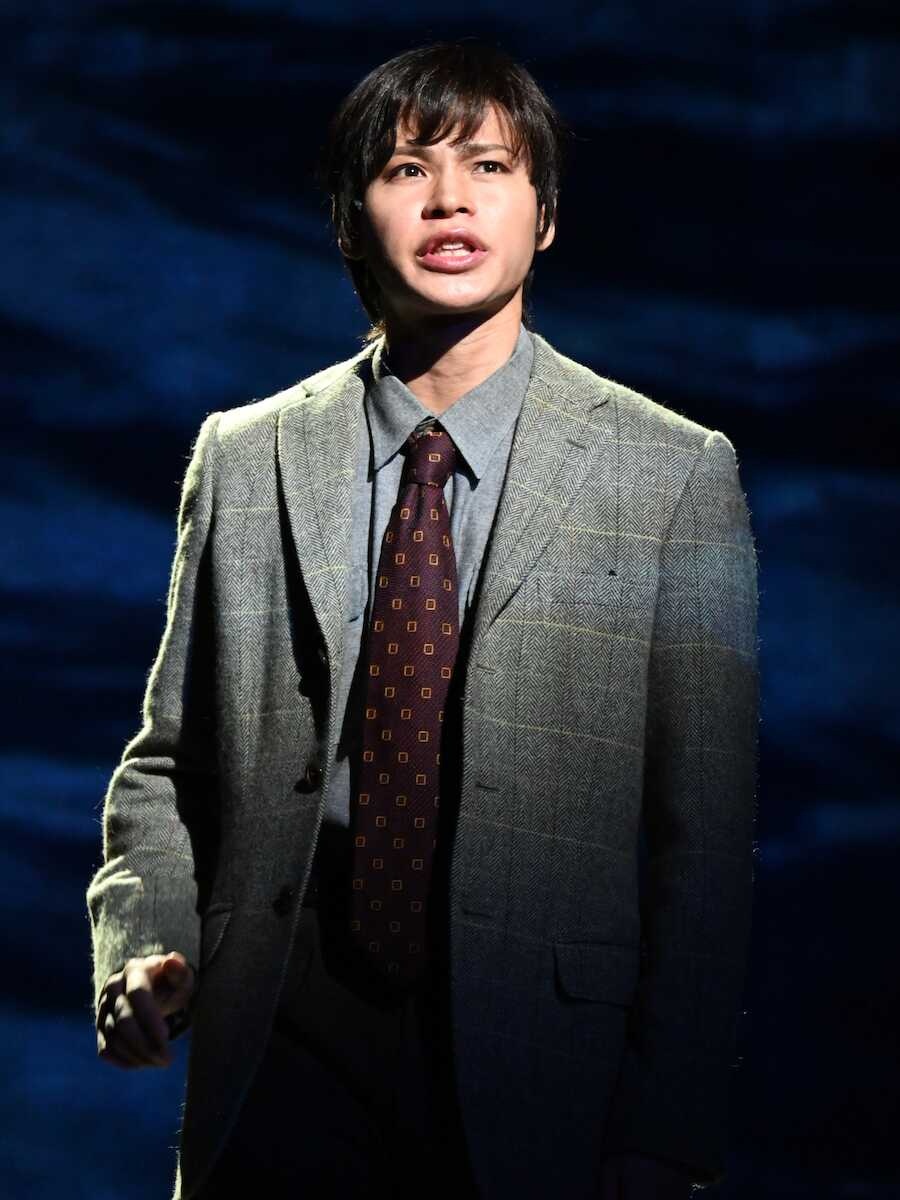 【トピクル】

上田竜也、鶴見辰吾から「日本のアラン・ドロン」と称され「色気出ちゃいました？」

開幕した舞台「リプリー」。鶴見さんが上田さんの演技を大絶賛。そのスタイリッシュでセクシーな立ち振る舞いは心を掴んで離しません

▼記事はこちら▼
🔗topicool.jp/article/starto…

＃上田竜也