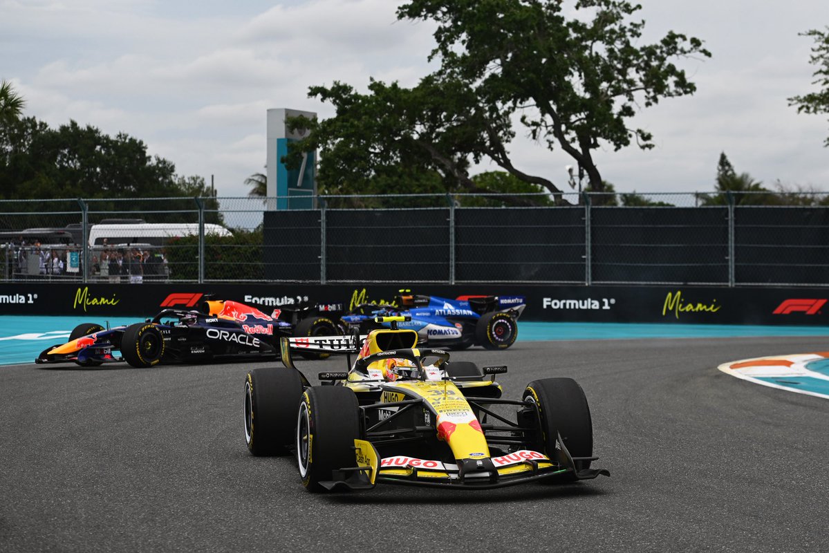 This is Formula 1 tweet media