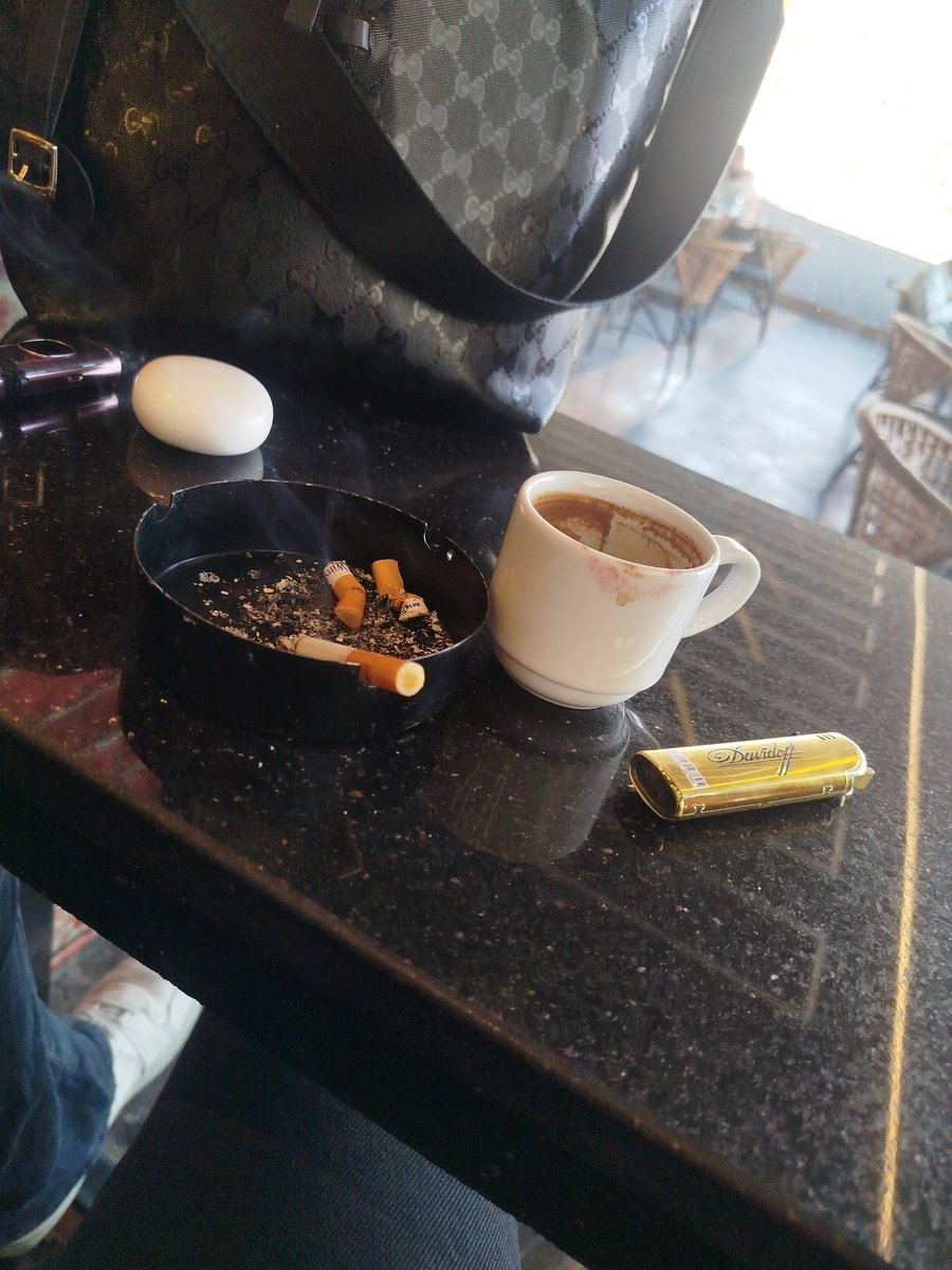 Laنa 🚬 tweet media