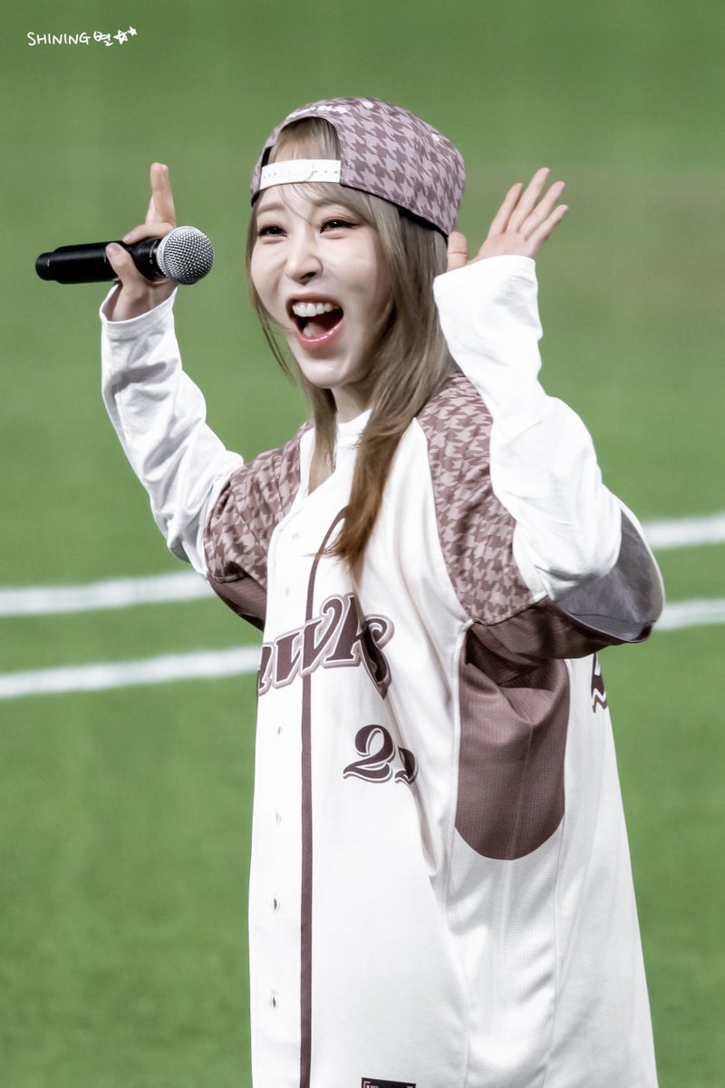 260503 타이베이 TSG HAWKS 시구 HQ

👋👋👋

#마마무 #문별 #MAMAMOO #MOONBYUL