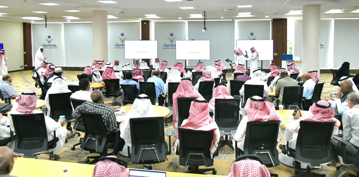 Najran_Univers's tweet photo. أكد رئيس #جامعة_نجران، أ.د.عبدالرحمن الخضيري، أهمية تطبيق ضوابط واضحة ومعتمدة لبناء الجداول الدراسية وفق آلية جديدة، بما يعزز الكفاءة التشغيلية، ويرفع جودة المخرجات، ويحقق الاستخدام الأمثل لإمكانات الكليات، ويسهم في تيسير العملية التعليمية، ويراعي مصالح الطلبة وأعضاء هيئة التدريس والجامعة..