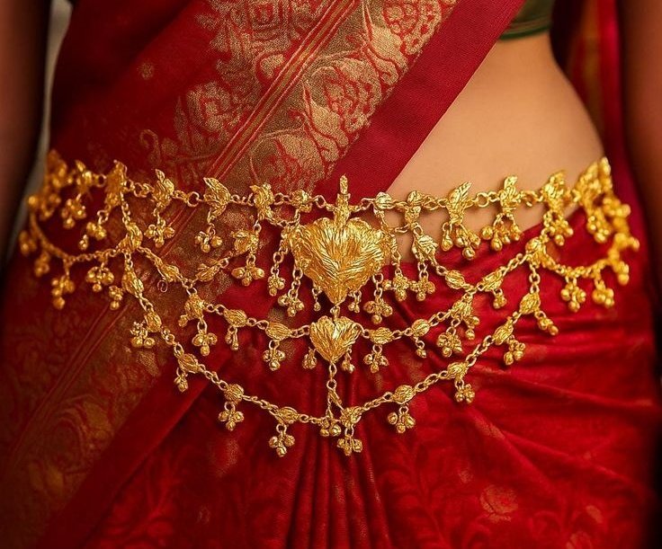 taehyung stylists you need to look into indian jewellery and put them on him, specially haathphool and kamarbandh