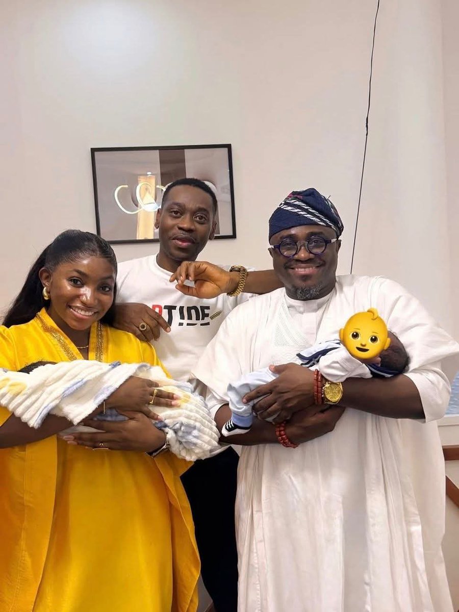 Masoyinbo visits The Adedimeji's on the arrival of their twins