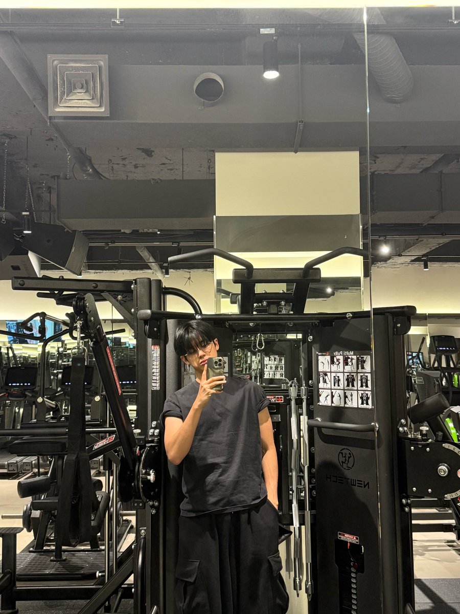 미미미뭄 tweet media
