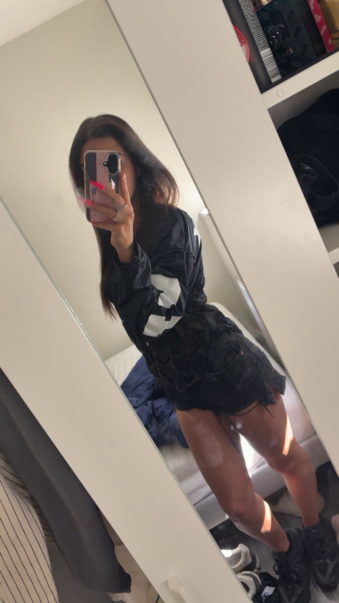 Goddess Nicky tweet media
