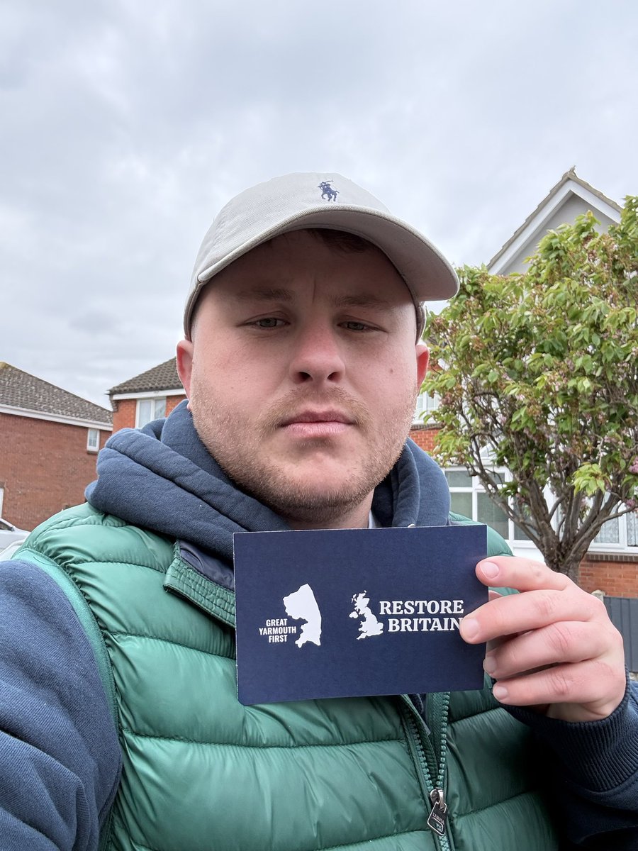 BrandonDodd99's tweet photo. Out in Great Yarmouth today knocking on doors. https://t.co/tNZjBHNUV7