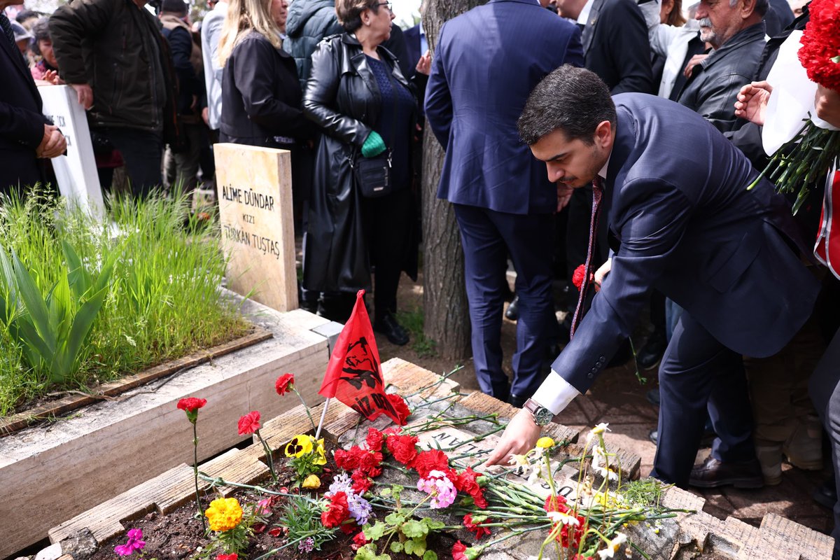 parlacankayaa's tweet photo. Deniz, Yusuf, Hüseyin 🥀

“Bir yangın ormanından püskürmüş genç fidanlardı…” https://t.co/Wtnn2l83Tn