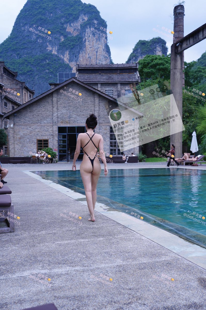 我发现我真是越来越大胆了
穿着基本露出整个屁股的泳衣
在酒店下午泳池人最多的时候
#广西阳朔糖舍度假酒店

@Fengsiyuan 
@luchu888 
@LuChuYiShu 
#人前羞耻调教 #NTR https://t.co/hv9kkRvh8S