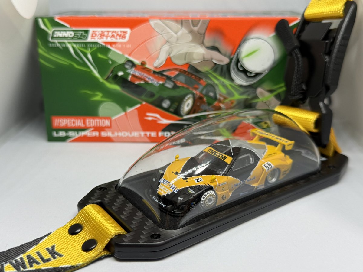 inno × D/STANS 1/64 LB-SUPER SILHOUETTE FD3S Chase Ver. 珍しく海外