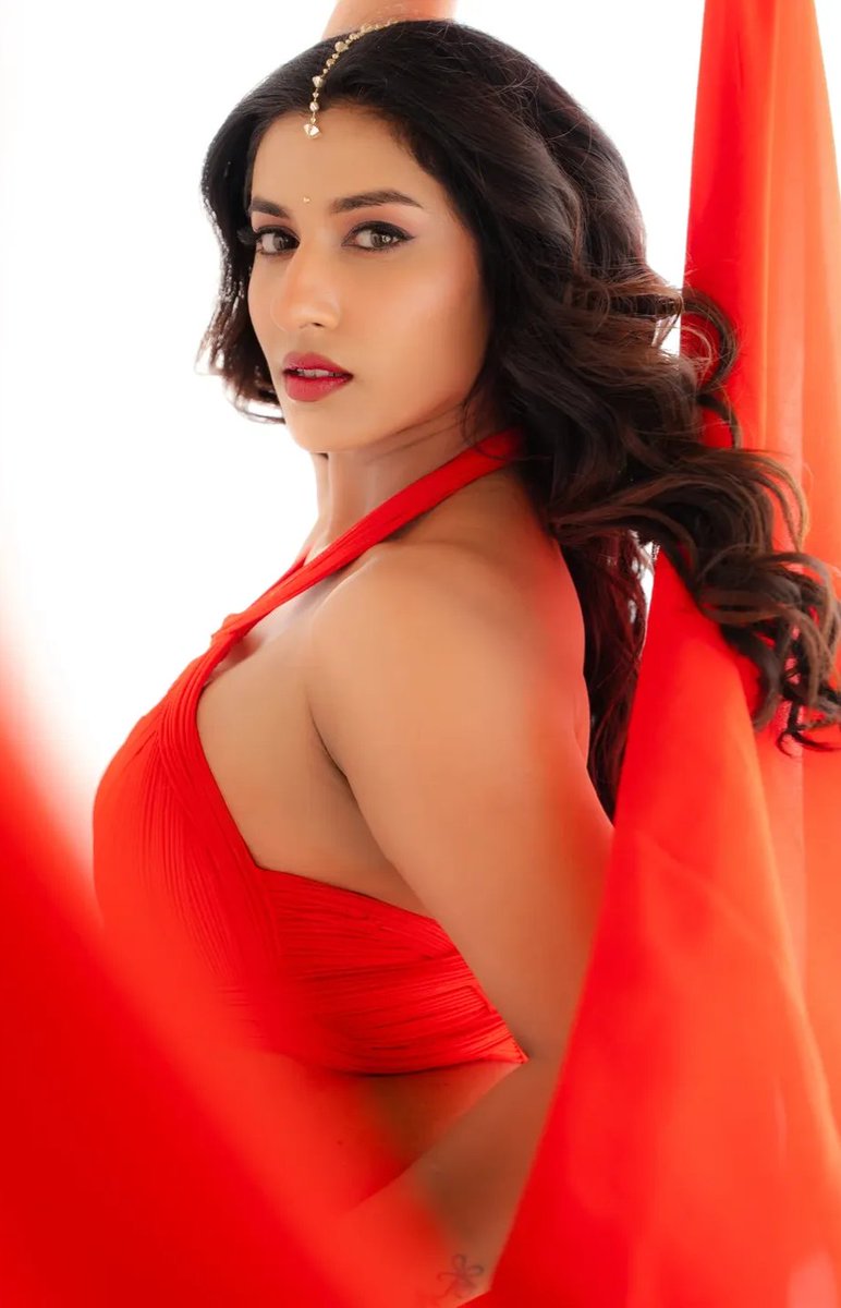 Shiva Kaaman tweet media