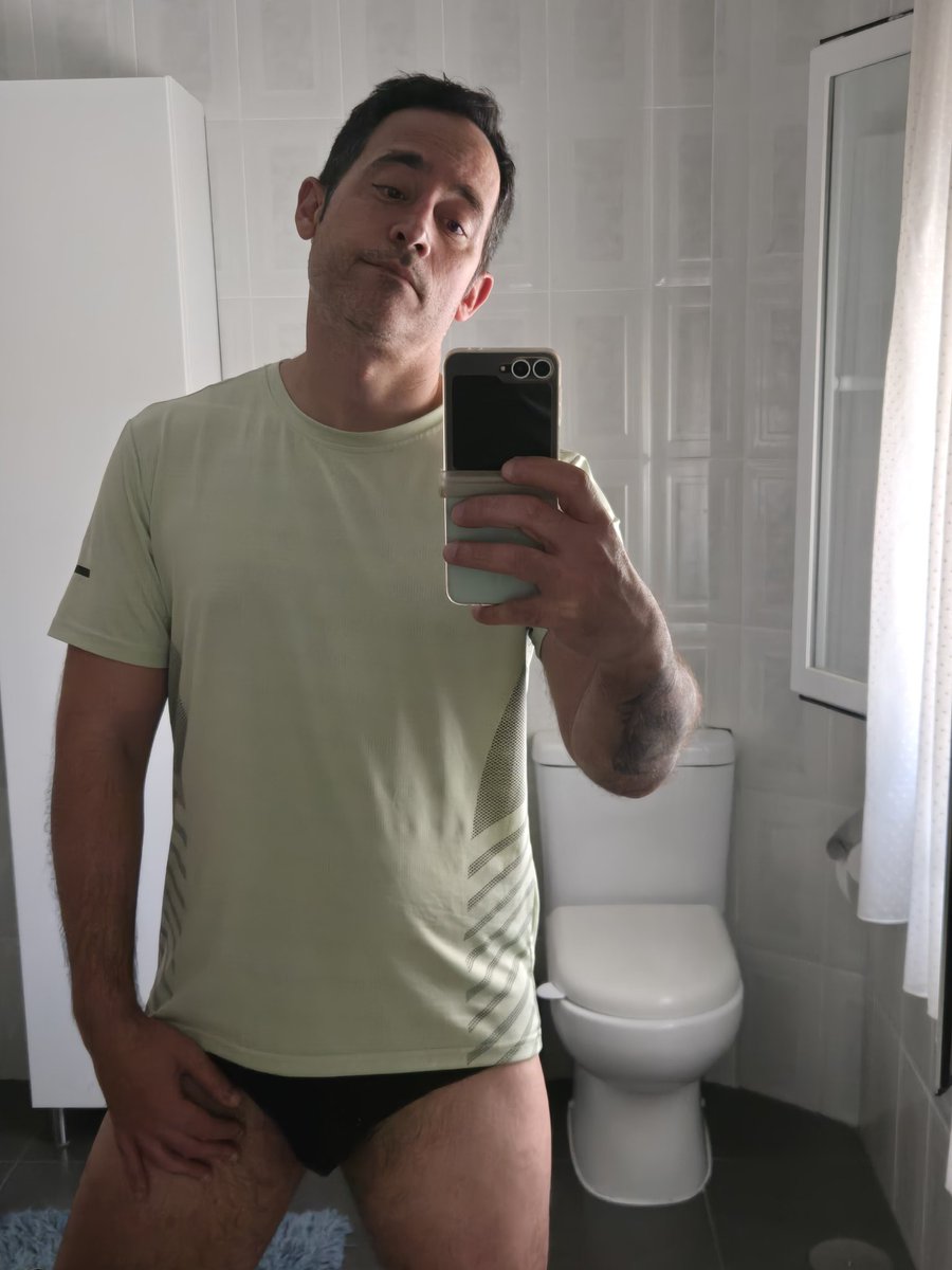 Alejandro tweet media