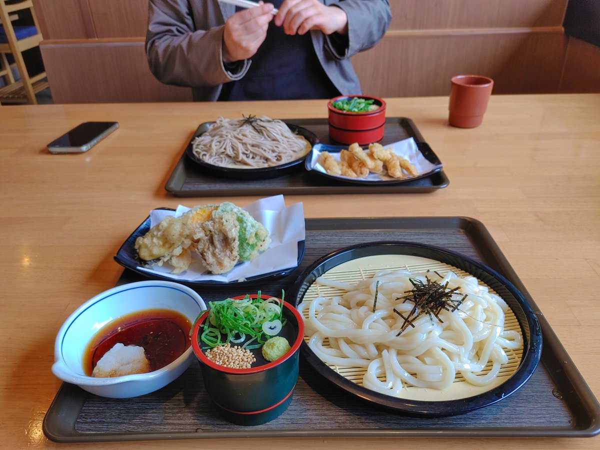ゴーヤさんデリバリーわず
魂のキャラをプライズで取って来て下さったんで崇めます
ボタンをお使いしてくれた
じみこさんもありがとうございました
遠征した皆様お疲れさまでした