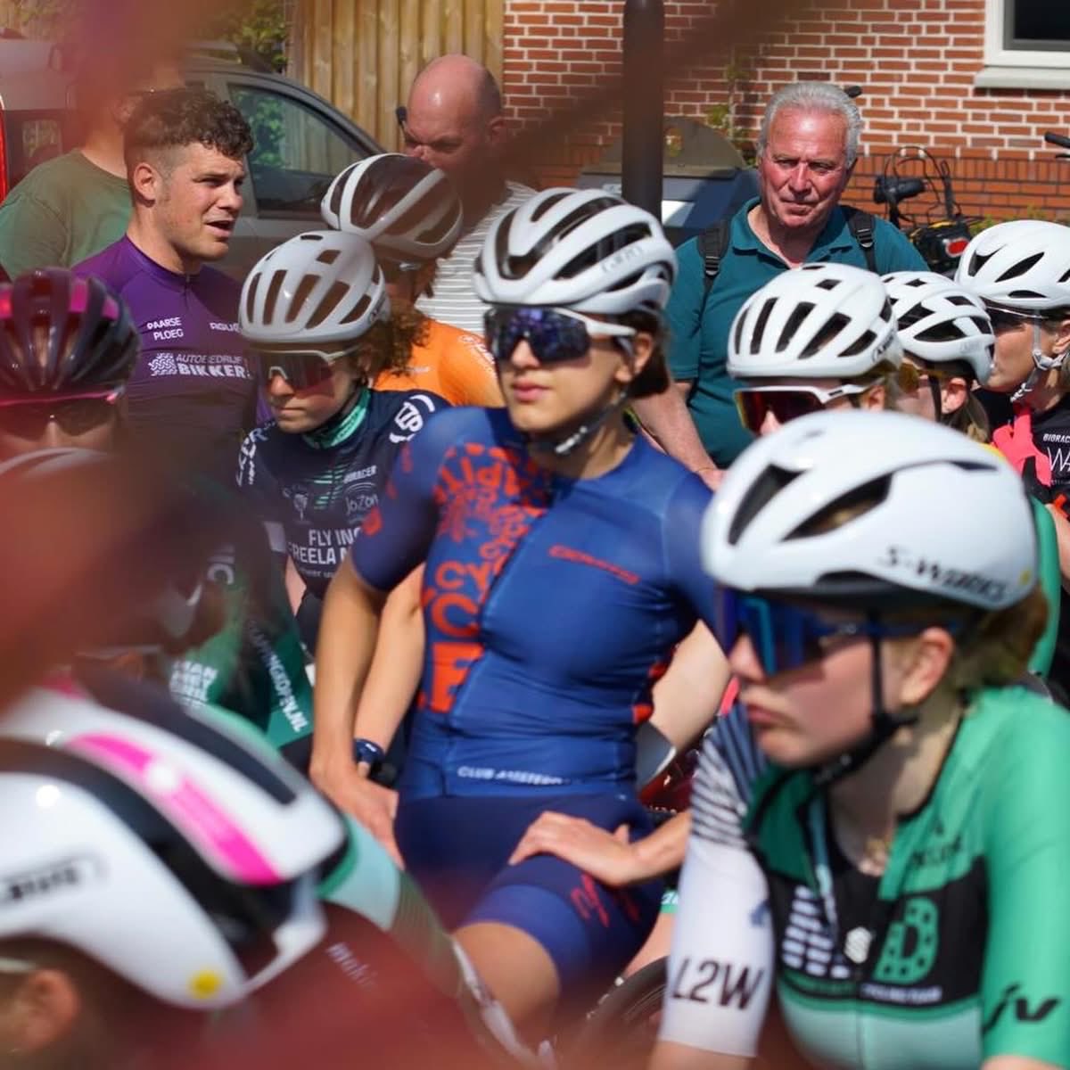 Cycle_Capital's tweet photo. What a strong race at the #RondevanLexmond 💪🚴‍♀️

Our rider Heleen delivered an impressive performance, sprinting to a brilliant 4th place. Behind the breakaway podium finishers, she convincingly won the bunch sprint. A result to be proud of 👏🔥

On to the next race 💥

#wearecc https://t.co/s8e4iiSvlx
