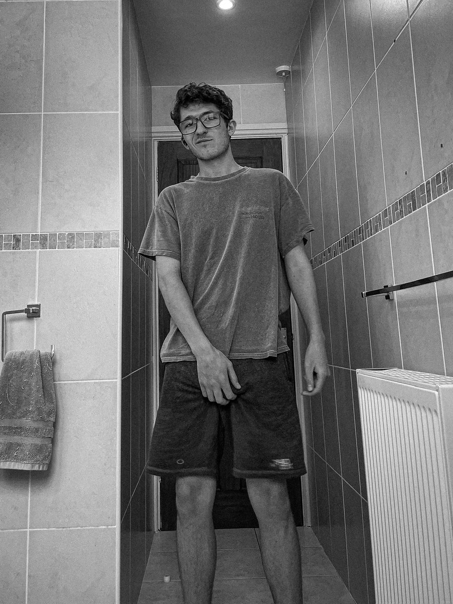leobeo28's tweet photo. Harry was ready for more. Like and retweet if you want more of him / shot on Closs 📸 #gayart #gaymodel #armpits #dick #twink #jerkingoff #gayporn https://t.co/xedgf3TrEc